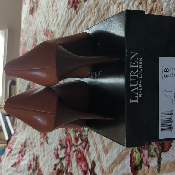 RALPH LAUREN | Brown Heels - Picture 4 of 12